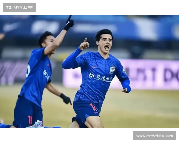 申花开场四分钟丢球后连追四球 进攻调整能力展现强队底蕴 申花开场四分钟丢球后连追四球 进攻调整能力展现强队底蕴